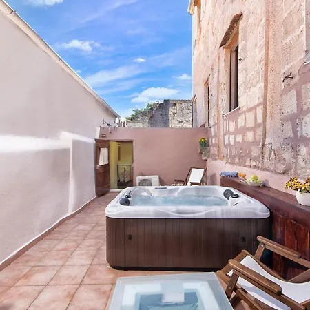 Astero * Rhodes City