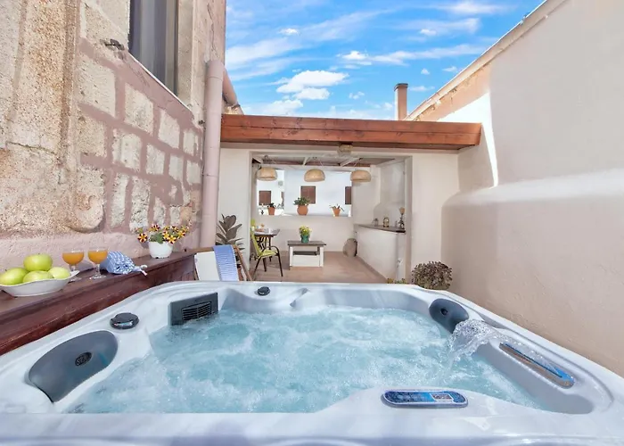 Astero * Rhodes City